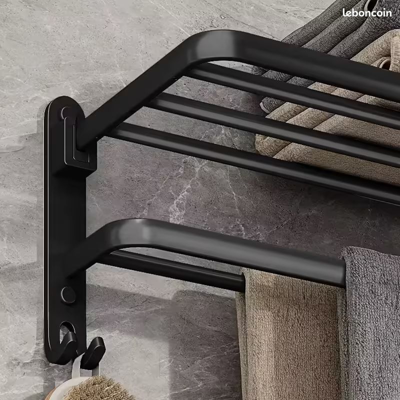 Porte-serviette mural pliable en aluminium Noir – خفيف، متين، ويعطي لمسة عصرية لحمامك