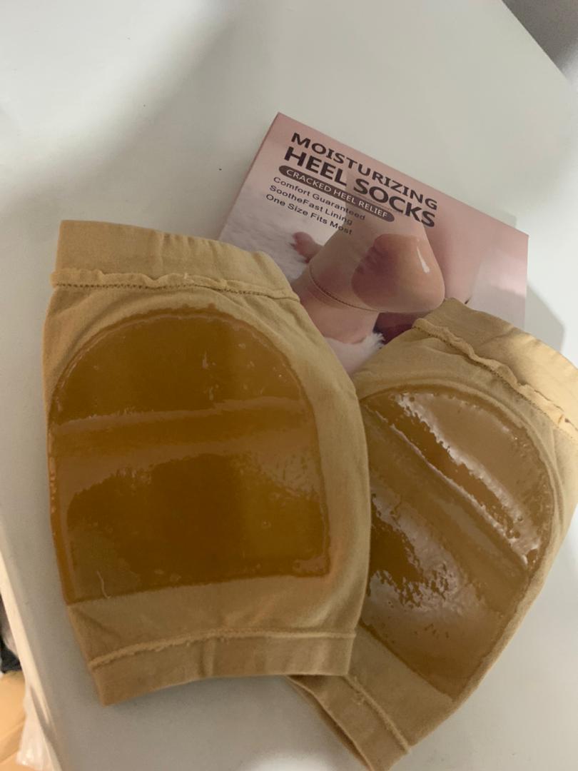Paires de chaussettes hydratantes pour le traitement du talon fissuré
