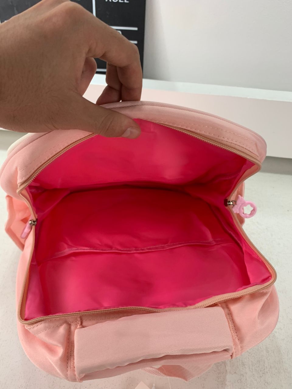 Sac à Dos Enfant Ludique avec Plusieurs Compartiment et un Peluche LM-5122 Rose – حقيبة ظهر للأطفال وردي