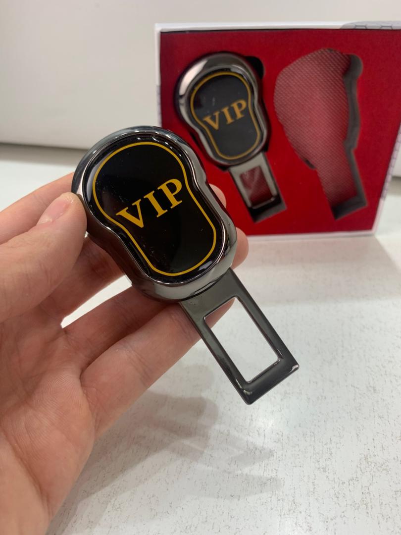 Attache Ceinture pour voiture 2Pcs Design VIP
