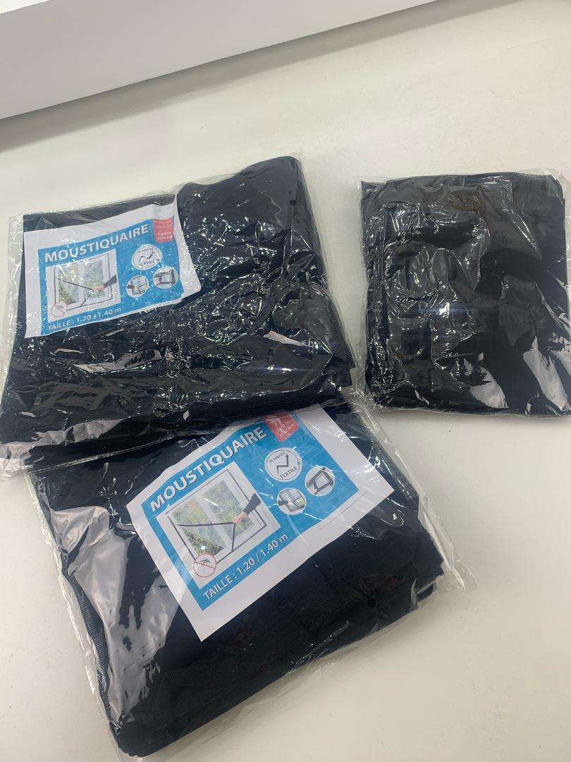 Pack Moustiquaires Pour Fenêtre et 1 Moustiquaire pour porte avec fermeture magnétique