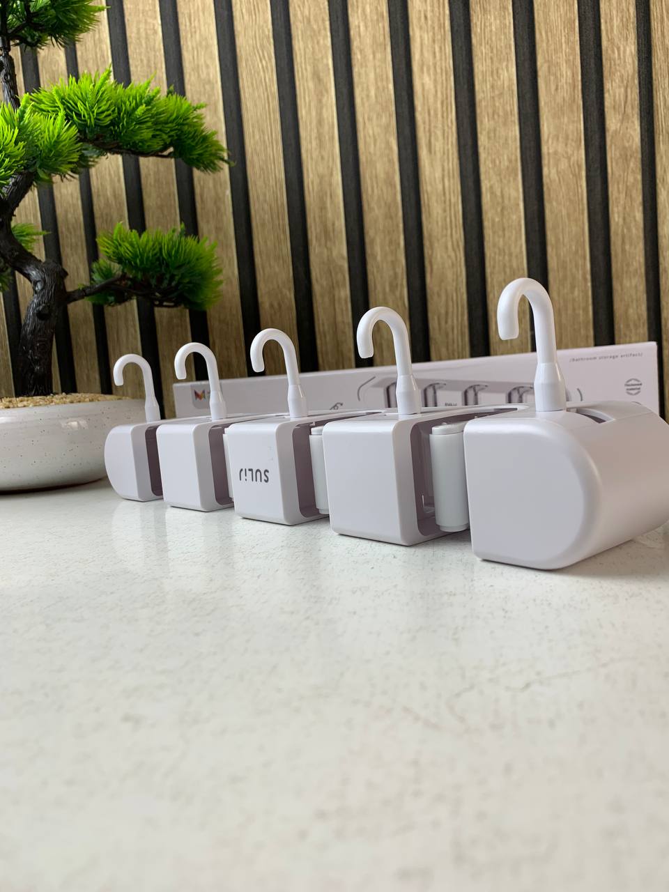 Support mural pour balai avec Crochets pour serpillière - حامل مكنسات التنظيف