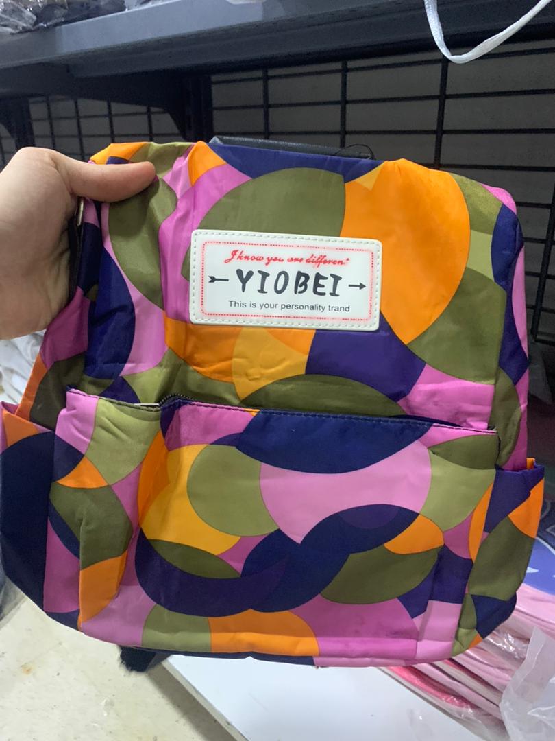 Sac à dos oxford Antivol étanche pour femmes – multicouleur – حقيبة ظهر أكسفورد مقاومة للماء ومضادة للسرقة للنساء