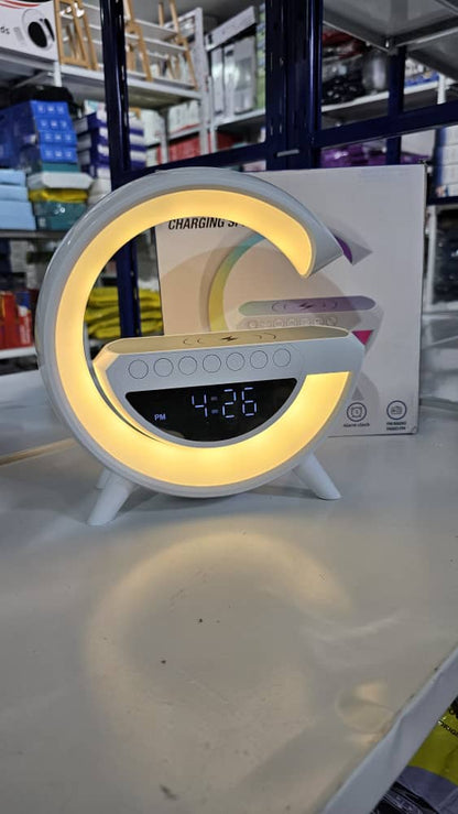 Réveil et Haut-parleur Bluetooth RGB intelligente type Big G Wireless Charger V3 - BT-3401