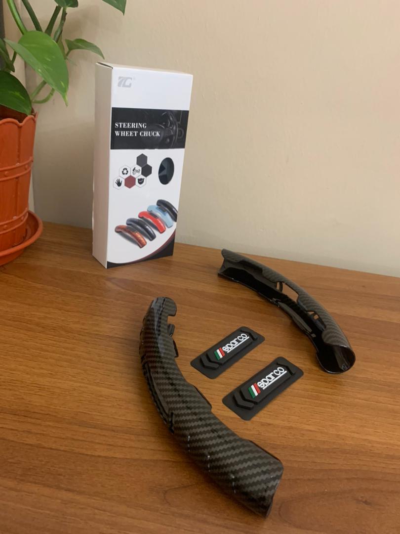 Couvre Volant Universel en Carbon Fiber 2Pcs