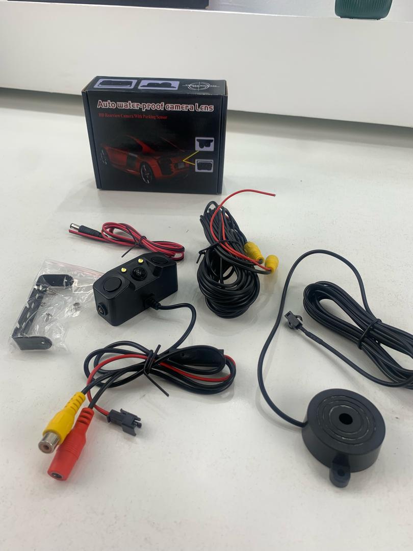 Kit de caméra de recule avec double capteur de de stationnement – كاميرة خلفية مع رادارات خلفية