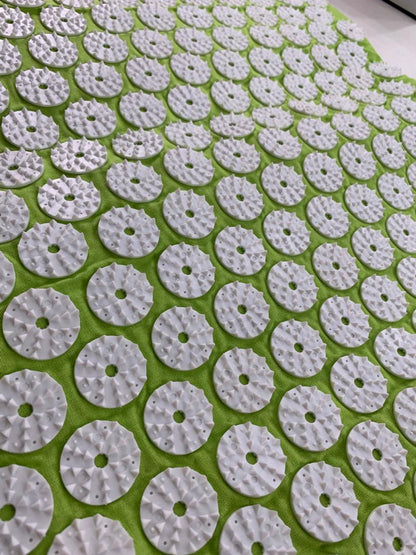 Coussin et Tapis Massage en Polymère d’acupression avec Sac de Rangement – بساط تدليك مع وسادة وحقيبة متنقلة