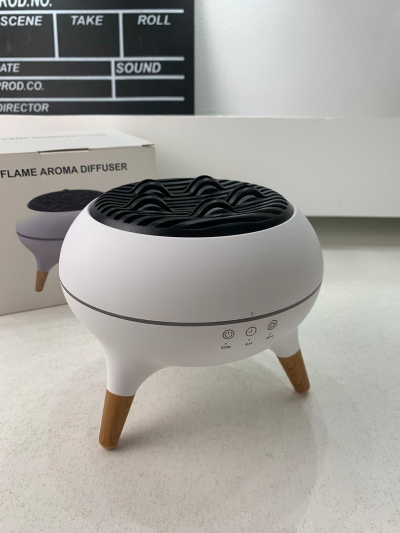 Diffuseur d’huiles essentielles ultrasonique 350 ml avec télécommande et lumières – جهاز تعطير الجو