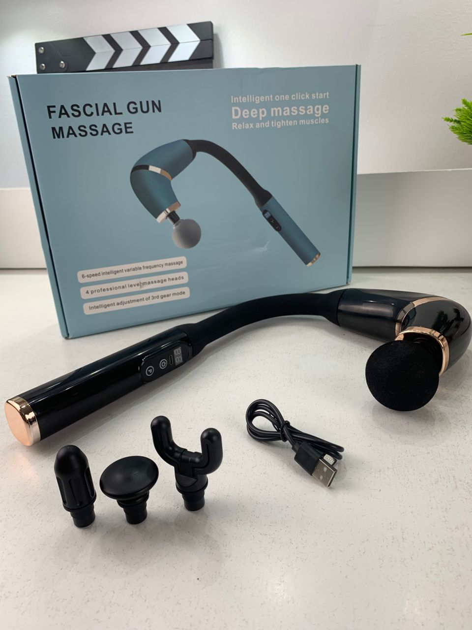 Pistolet de massage poignée allongée avec 4 têtes, 3 modes et 6 niveaux – جهاز تدليك الجسم