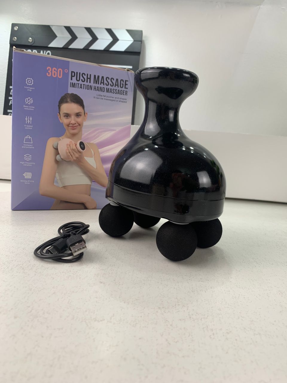 Pistolet de massage portatif à 4 têtes pour tissus profonds – جهاز تدليك الجسم