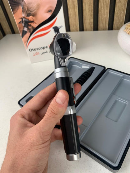 Otoscope 3X avec LED loupe de contrôle d’oreille portable avec 8 capuchons – جهاز فحص الأذن