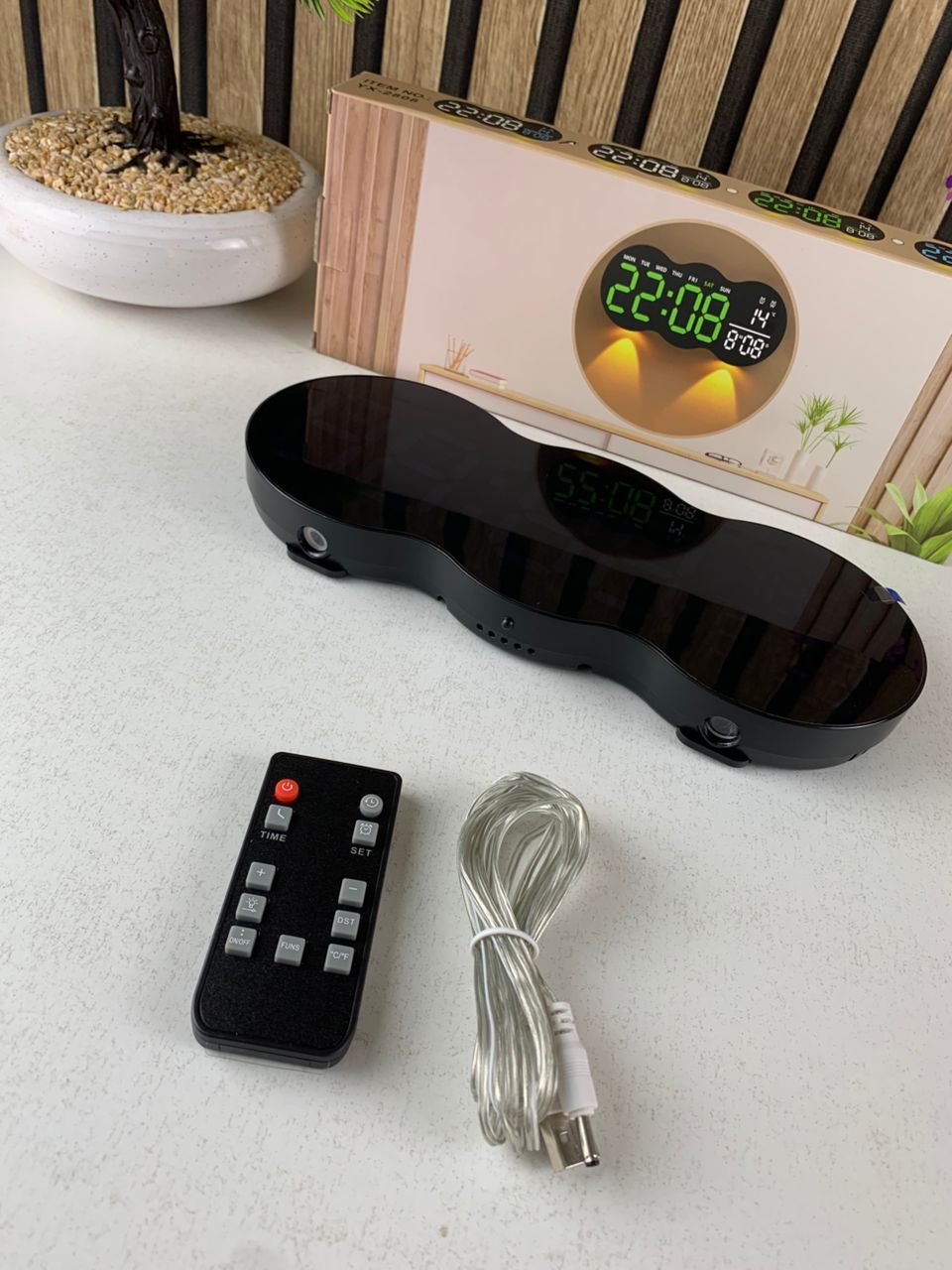 Horloge murale numérique à LED avec télécommande YX-2808 – ساعة حائط مع إضاءة مدمجة