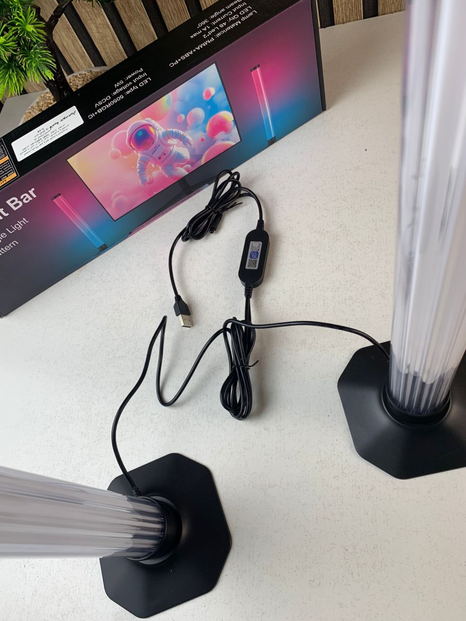 Lampes d’ambiance 2Pcs LED RVB Smart 360° avec plusieurs modes et synchronisation de la musique