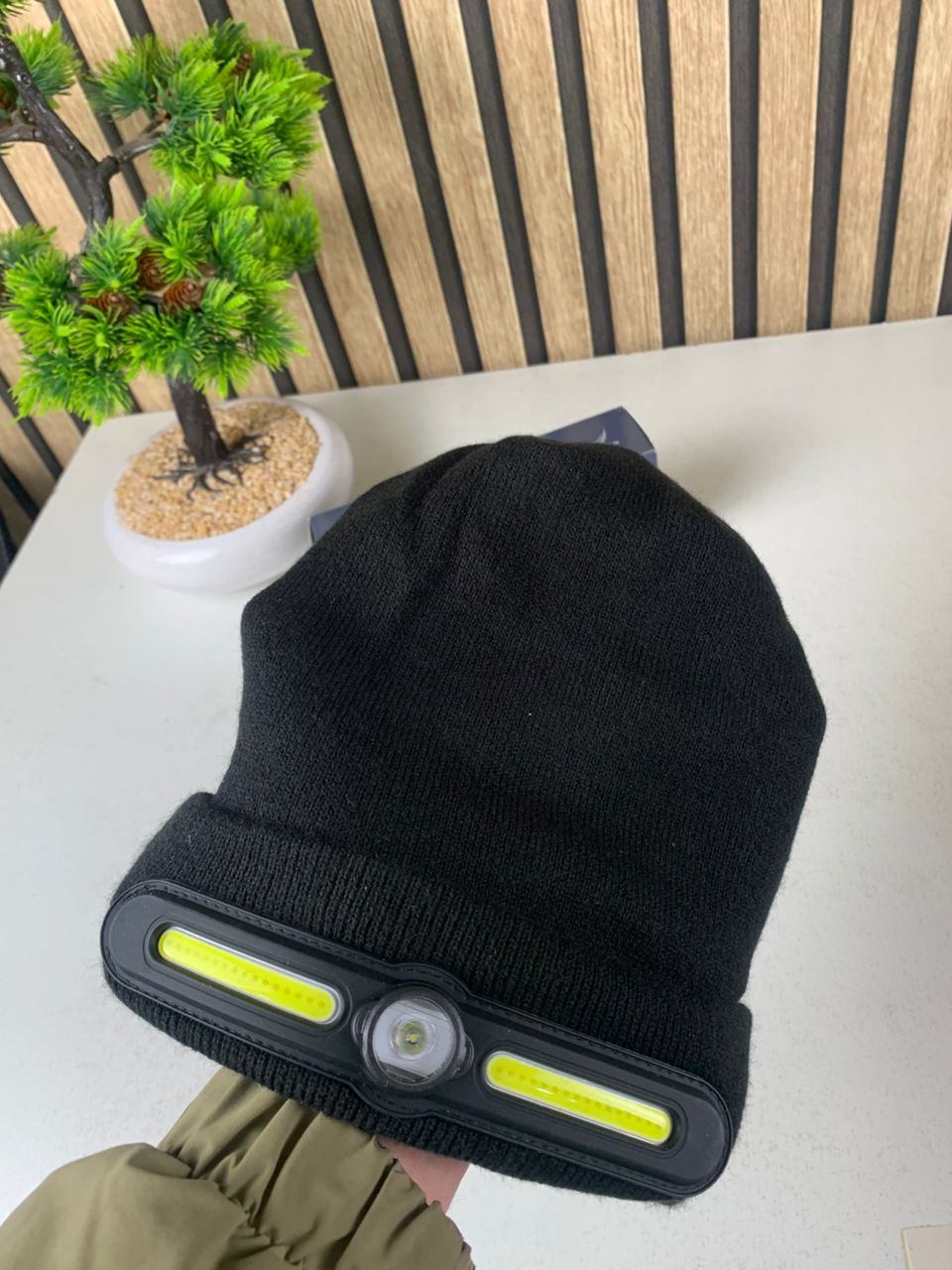 Bonnet d’hiver COB Headlight pour camping et randonnée – قبعة شتوية مزودة بمصباح أمامي