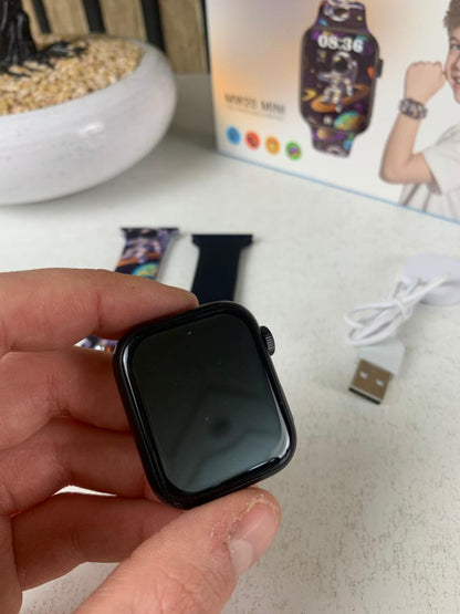 Smartwatch Modio MW20 Mini pour filles et garçons avec 2 bracelets – ساعة ذكية للأطفال