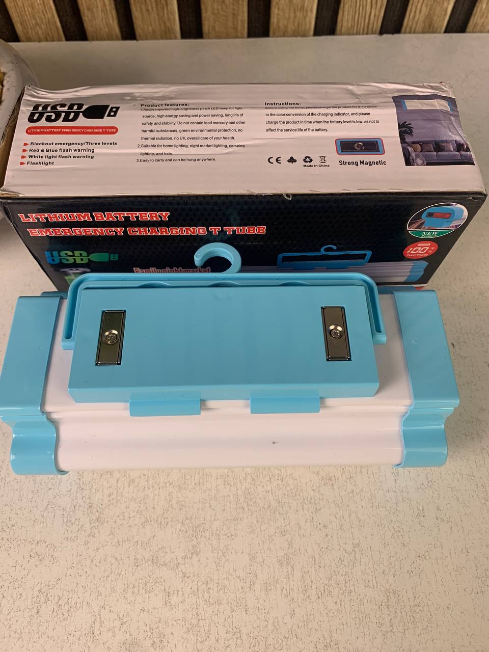 Lanterne de Camping 5-en-1 avec Power Bank PM 3000mAh - مصباح التخييم المغناطيسي متعدد المهام