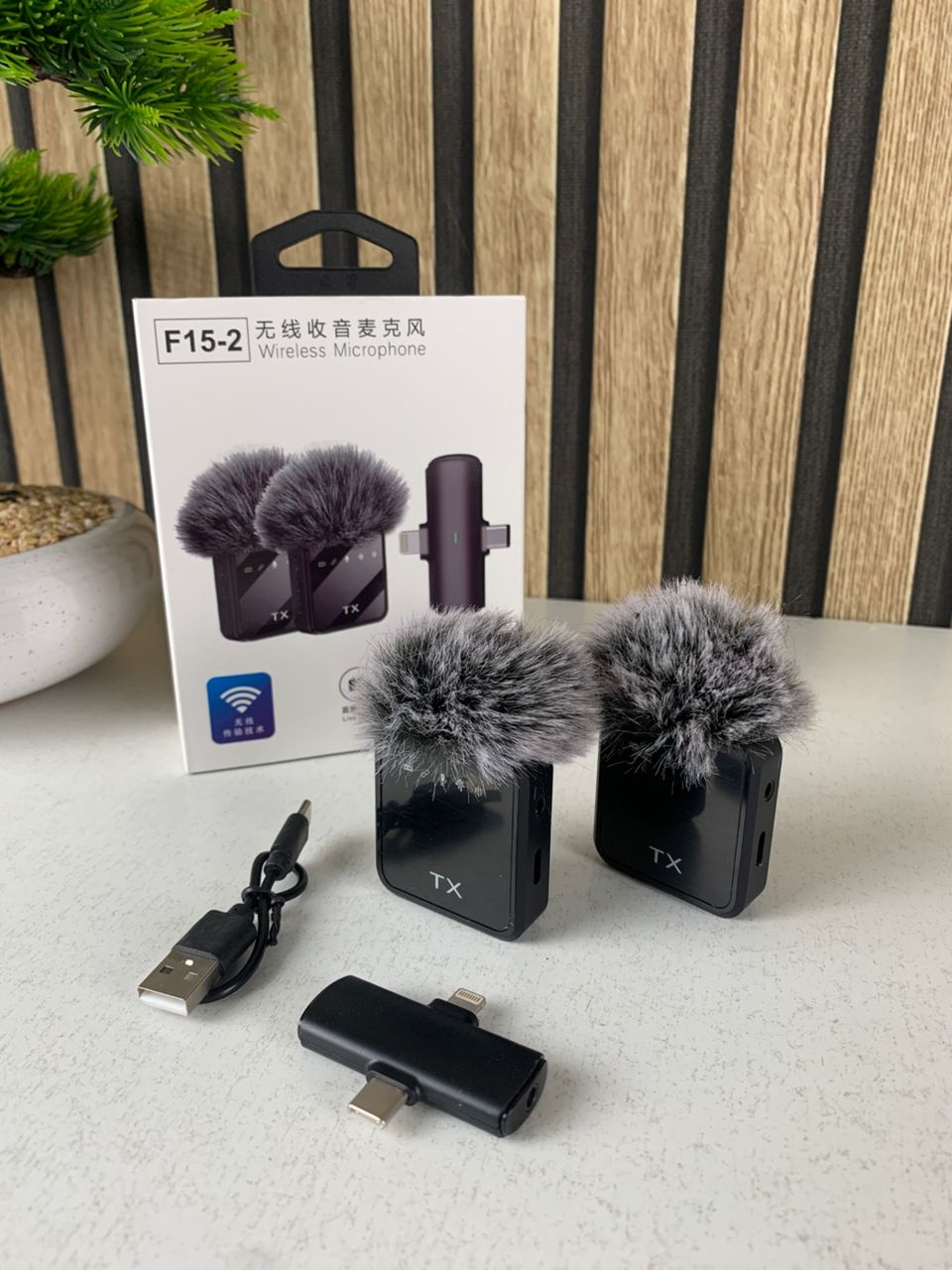 Double Microphone Sans Fil Professionnel 2en1 pour iPhone et Android F15-2 – ميكروفون لاسلكي 2قطع متعدد المنافذ