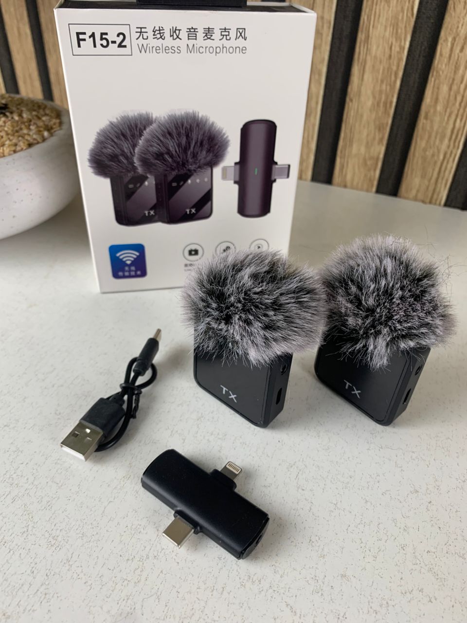 Double Microphone Sans Fil Professionnel 2en1 pour iPhone et Android F15-2 – ميكروفون لاسلكي 2قطع متعدد المنافذ