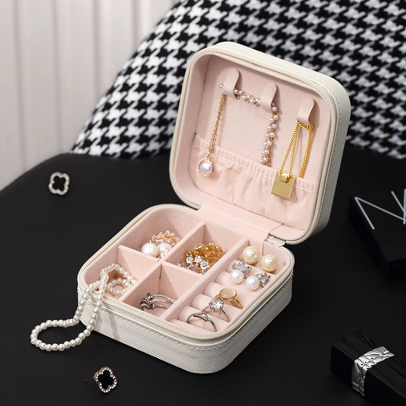 Firla Mini Boîte à Bijoux en cuir avec fermeture éclair – علبة تنظيم المجوهرات