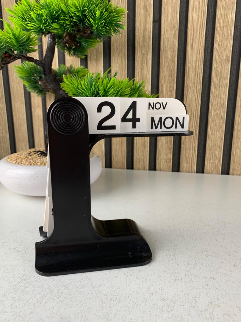 Calendrier Perpétuel à Rabat pour Décoration d’intérieur