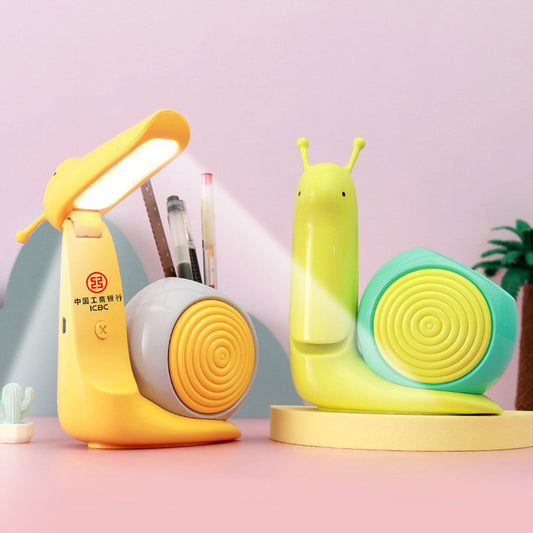 Lampe Veilleuse Escargot Mignonne LED avec Porte-stylo – مصباح على شكل حلزون لمكتب الأطفال تنزوت