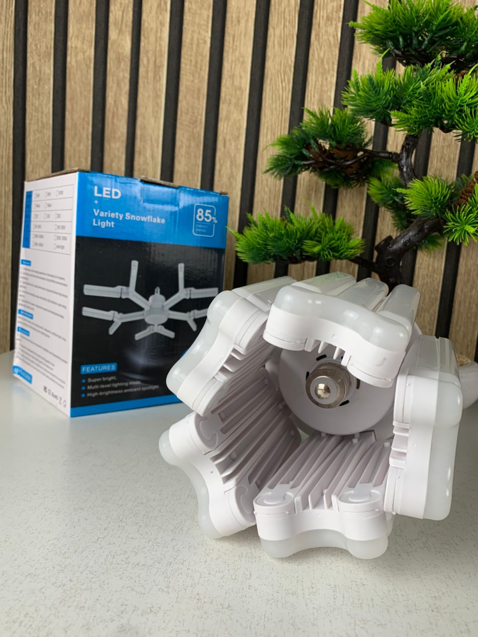 Lampe LED à visser déformable ultra lumineuse 6500K