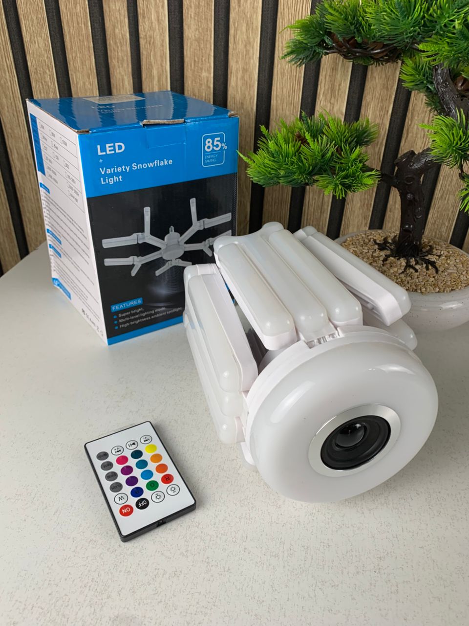 Lampe LED à visser déformable ultra lumineuse 6500K