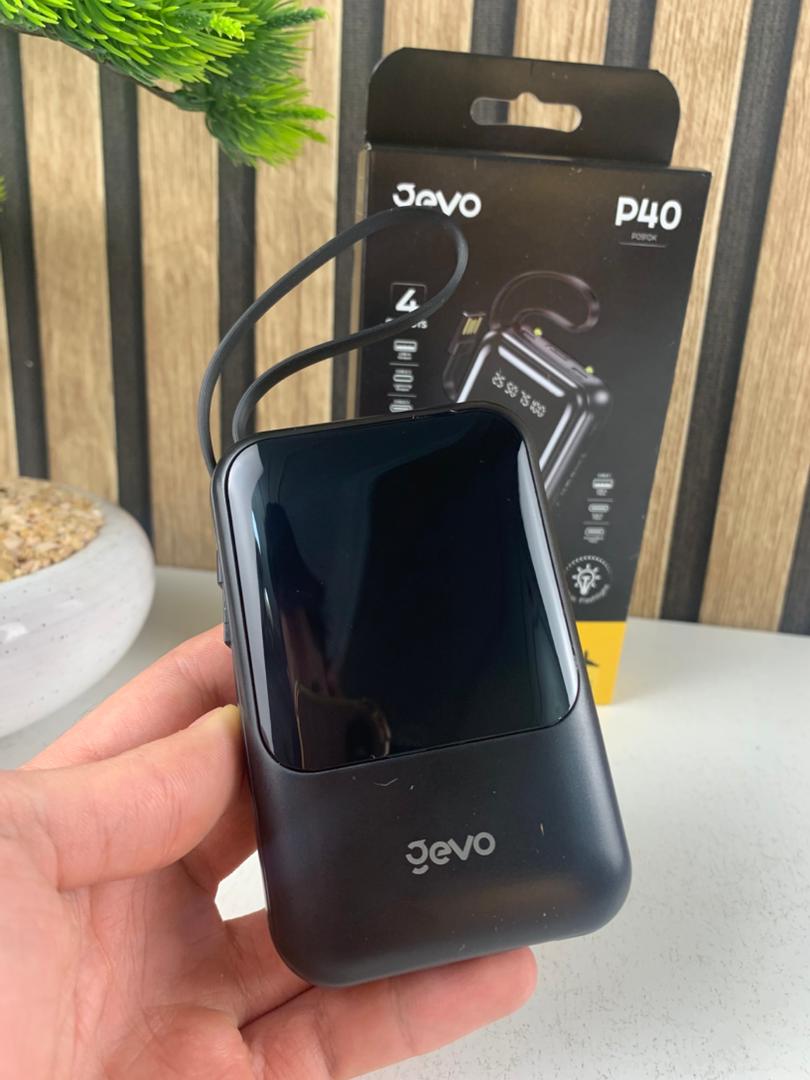 Power Bank Fast Charge Gevo 10000mAh avec Cable intégré LCD Screen – باور بانك سعة 10000ميلي أمبير مع كابلات شحن مدمجة