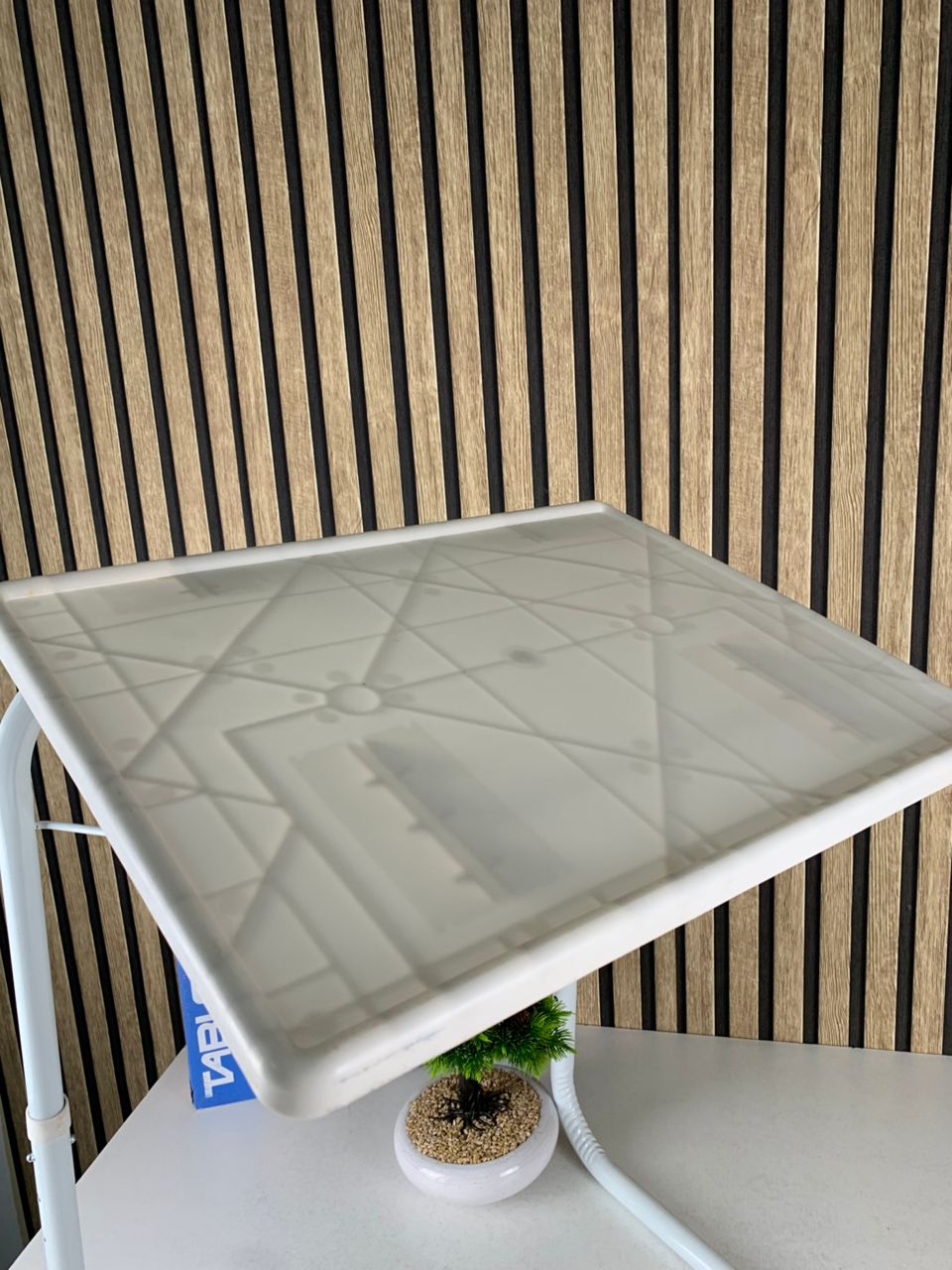 Tables d’appoint en Portable et Pliante Multi-positions – طاولة متعددة الوضعيات