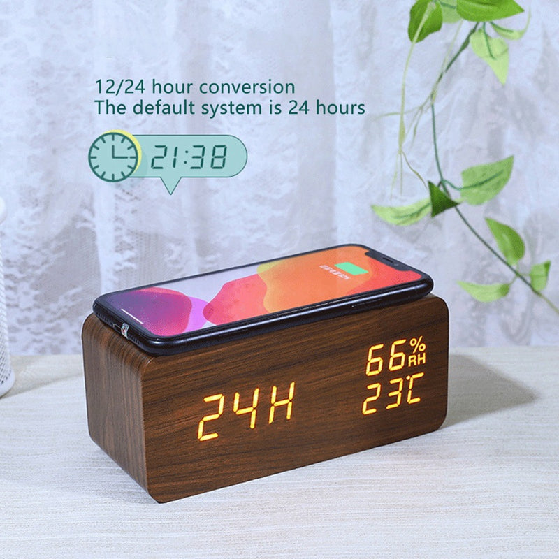 Réveil numérique de bureau en bois avec socle de charge sans fil Qi