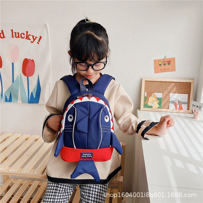 Sac à dos Enfants Design Requin Mignon Bleu – حقيبة أطفال برسوم القرش أزرق