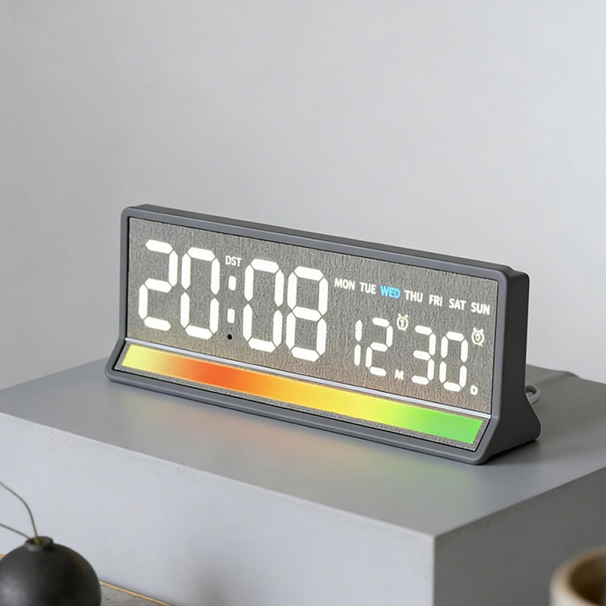 Horloge LED Numérique avec Éclairage Coloré Réactif au Son 5536 - ساعة رقمية بإضاءة ملونة تتفاعل مع الصوت