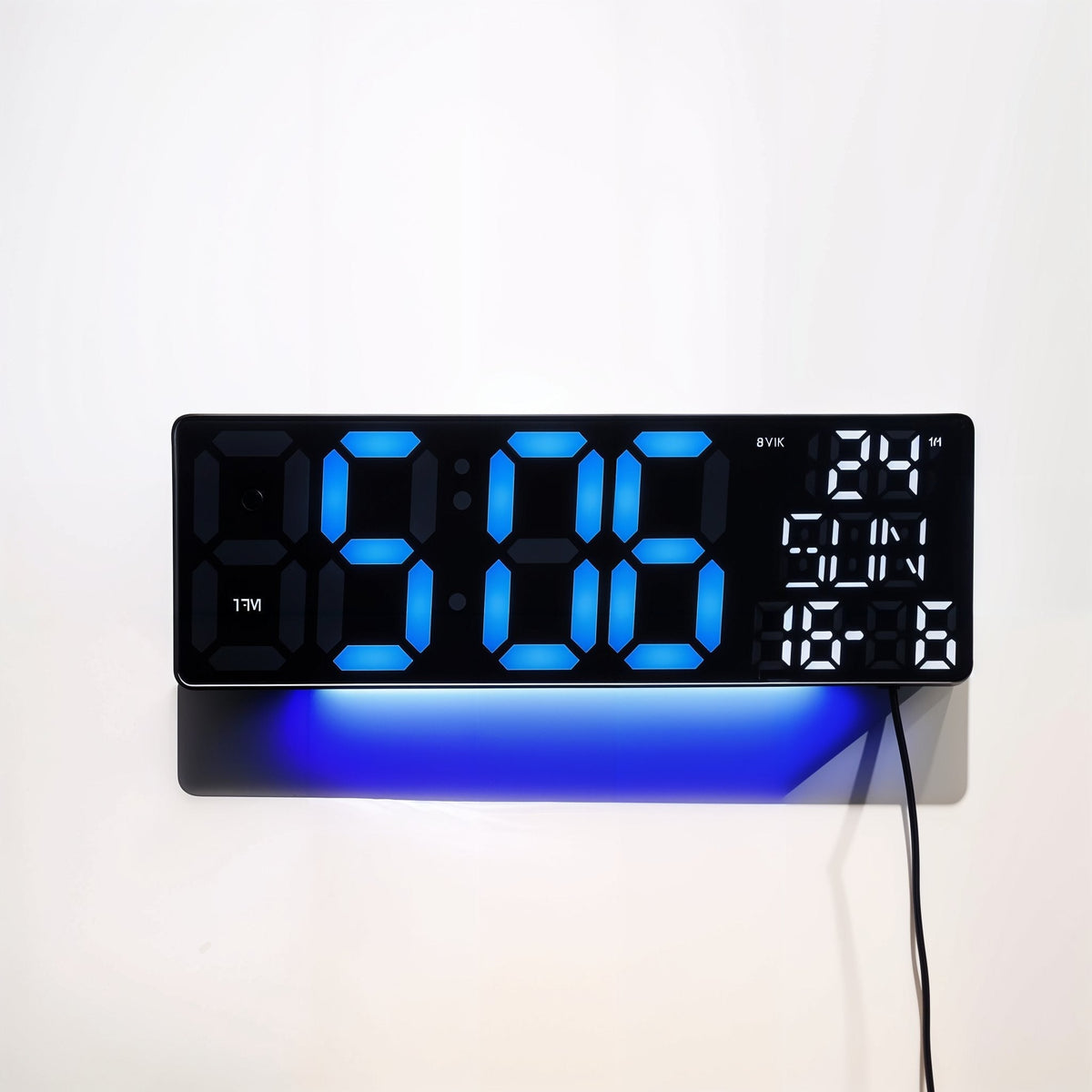 Horloge-Num-rique-Murale-et-Table-LED-clairage-Bleu-Inf-rieur-ساعة-رقمية-للحائط-و-المكتب-بإضاءة-سفلية-زرقاء.png