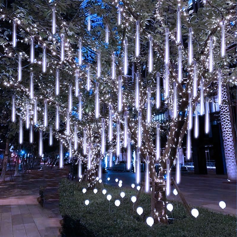 Lumière de Pluie de Météores LED Blanc 8 Pièces pour Extérieur - أضواء شهب متساقطة بيضاء لتزيين الحدائق والواجهات 8 قطع