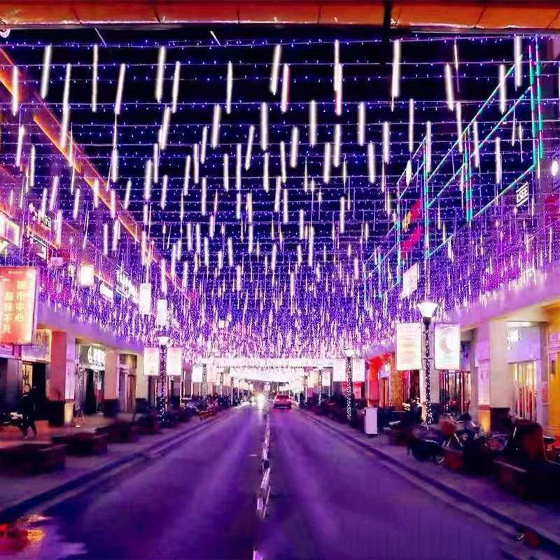 Lumière de Pluie de Météores LED Blanc 8 Pièces pour Extérieur - أضواء شهب متساقطة بيضاء لتزيين الحدائق والواجهات 8 قطع